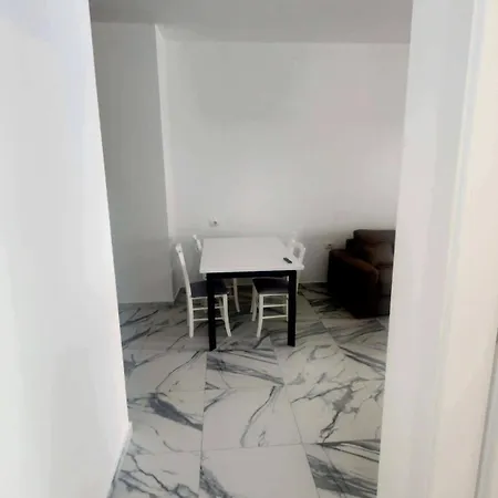 Family 2br With 2 Bathrooms *